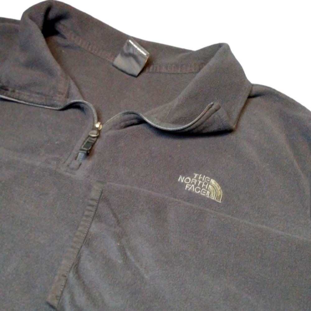 The North Face Black Fleeced 1/4 zip-up Sweater XL